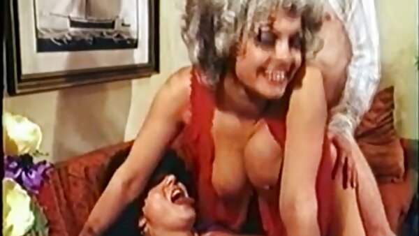 داوگ تب دار با اشتیاق واژن خوش طعم جوجه هوس دانلود فیلم سکسی مادر و پسر انگیز با موهای تیره را می خورد
